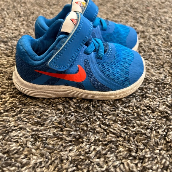 Nike/Carters Shoe Bundle - Picture 6 of 7